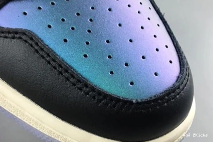 Modern 3791 1 Mid “Iridescent” 249 Jordan BQ6472- Air 0704